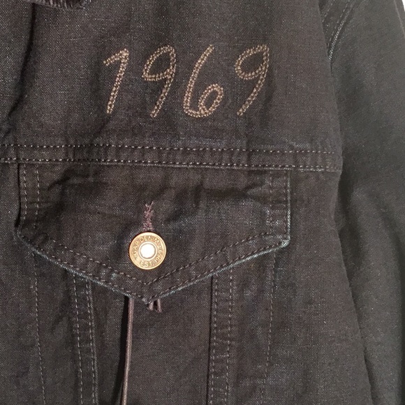 🎉HP🎉GAP SWEATER LINED JEAN JACKET - Picture 5 of 8
